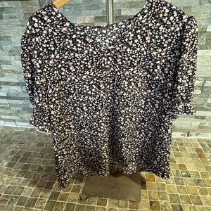 3x floral blouse